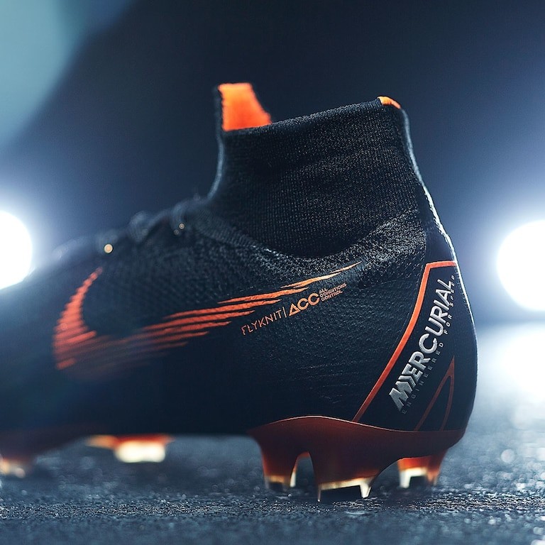 Nike Mercurial superfly vi, high top cleat with ankle support